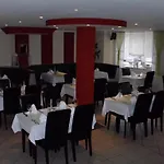 阿德勒酒店 酒店