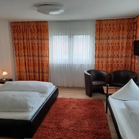 Adler Hotel *