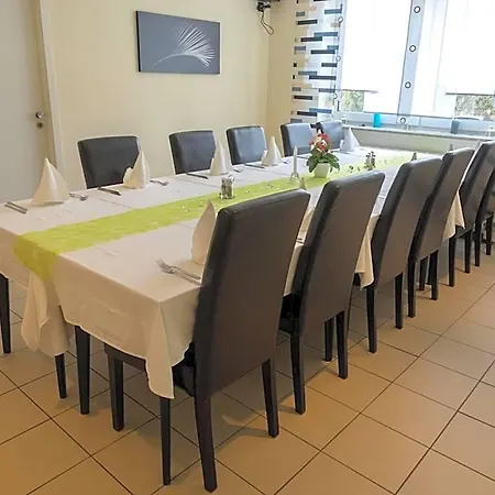 Hotell Adler *