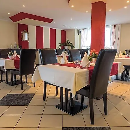 Hotell Adler *
