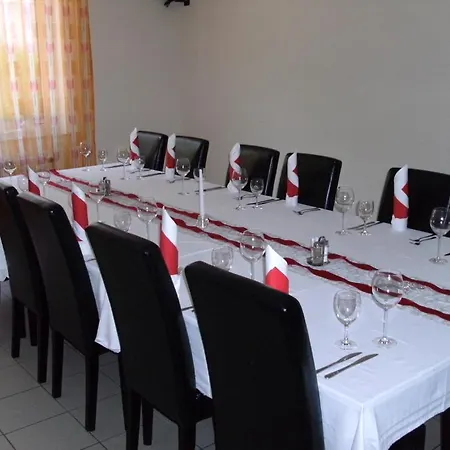 Hotell Adler *